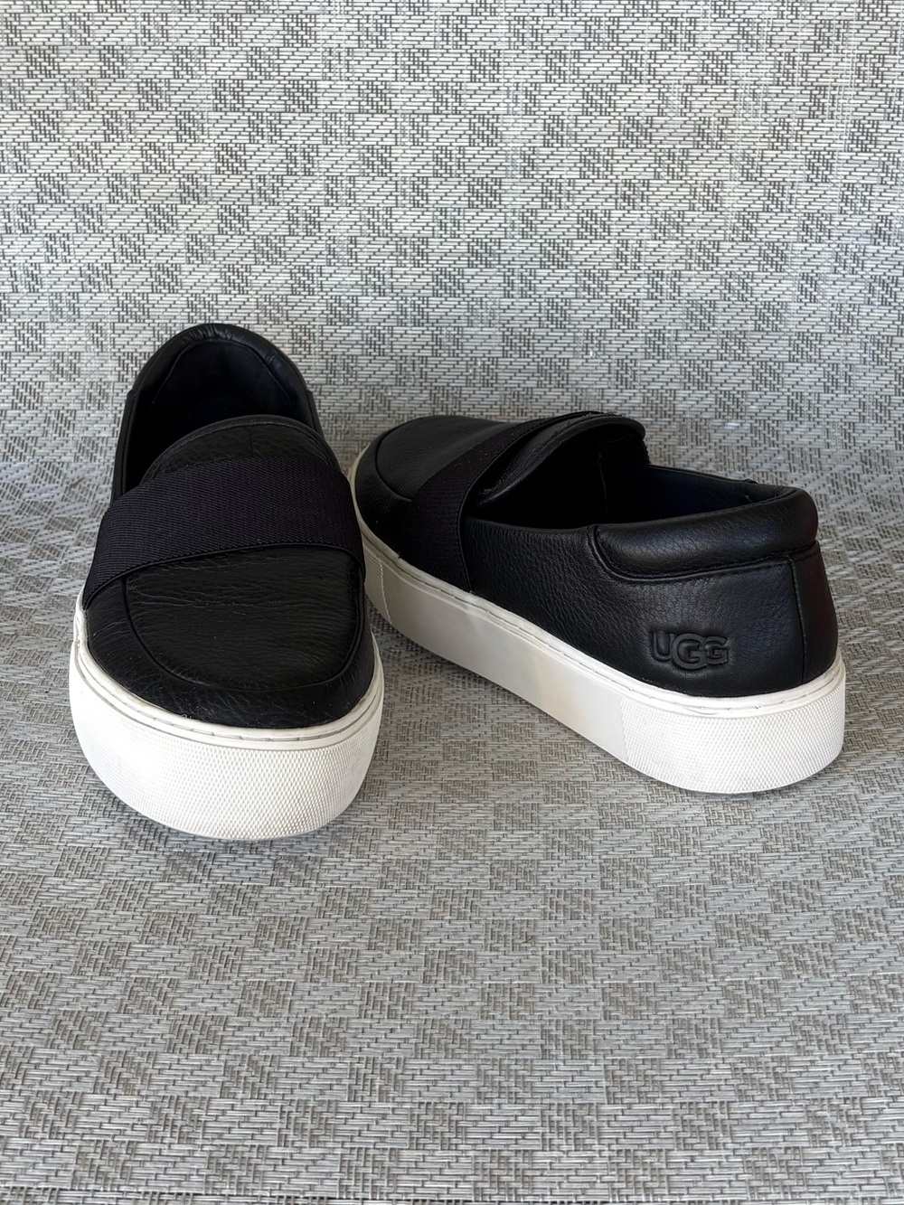 UGG Chayze Platform Slip On Loafer Sneaker Low Top Black Size 8